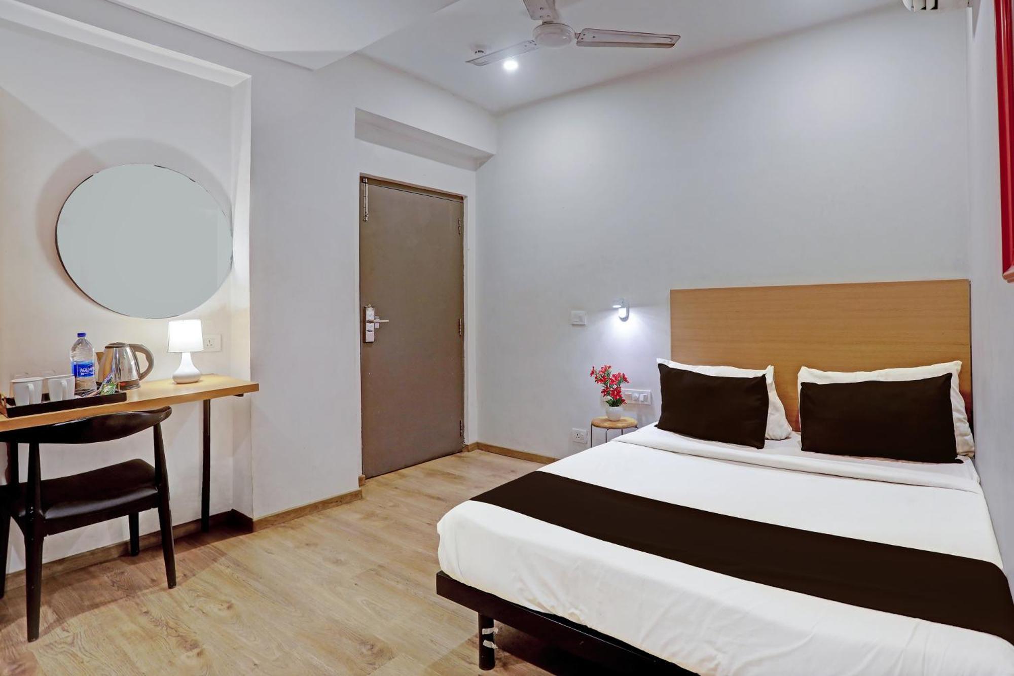 Townhouse Near Secunderabad Railway Station, Yashoda Hospital, Patny Centre Экстерьер фото